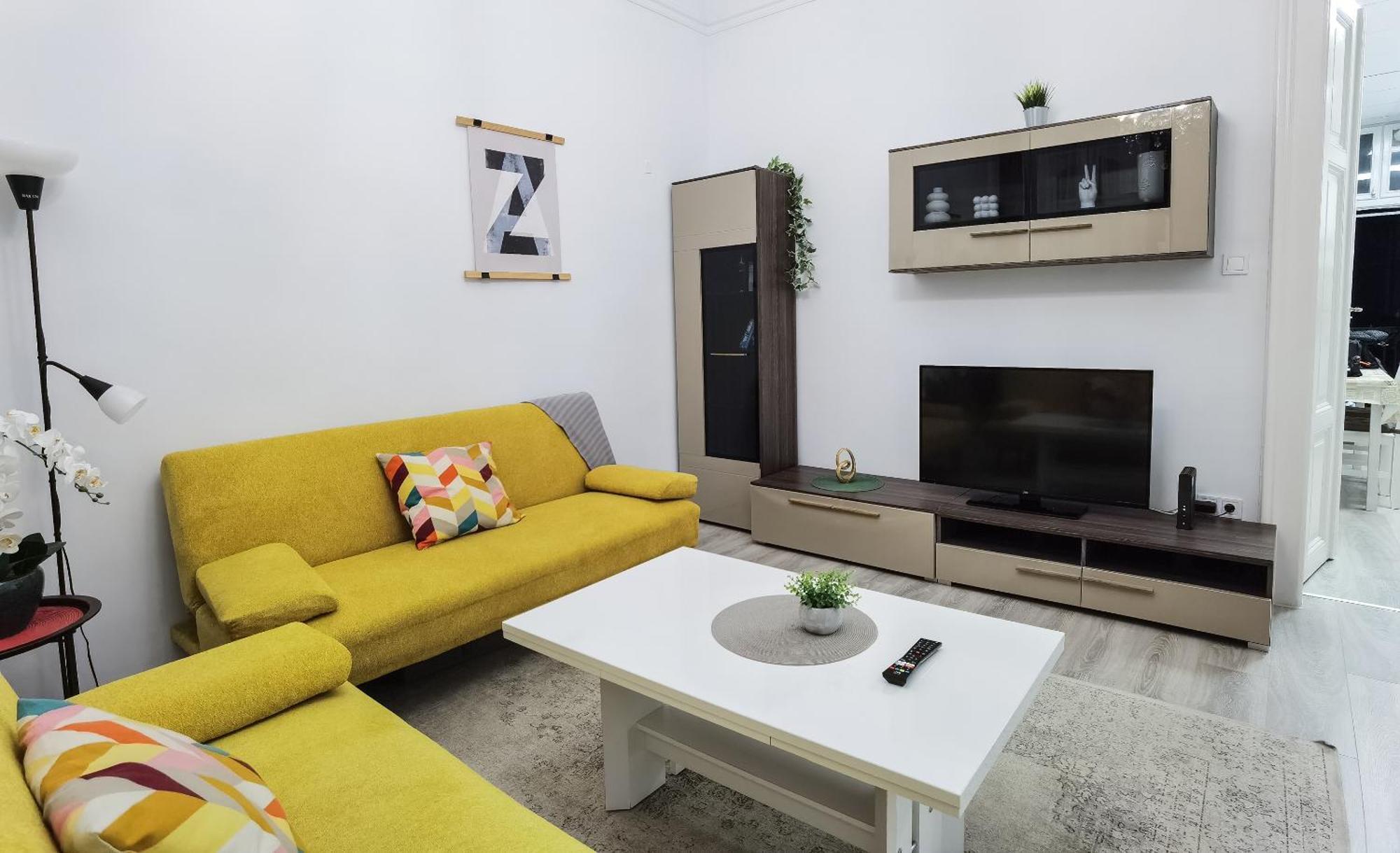 Urban Oasis: Spacious Modern Retreat with Netflix and New York Cafe Proximity Budapest Exterior photo